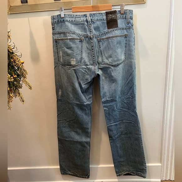 Timberland Men’s Vintage Distressed Jeans - Picture 3 of 6